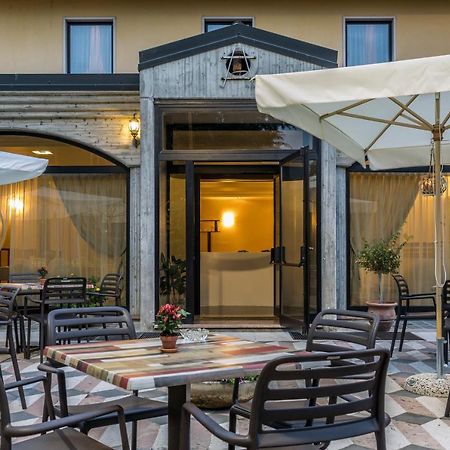 Hotel Postumia Dossobuono Eksteriør billede
