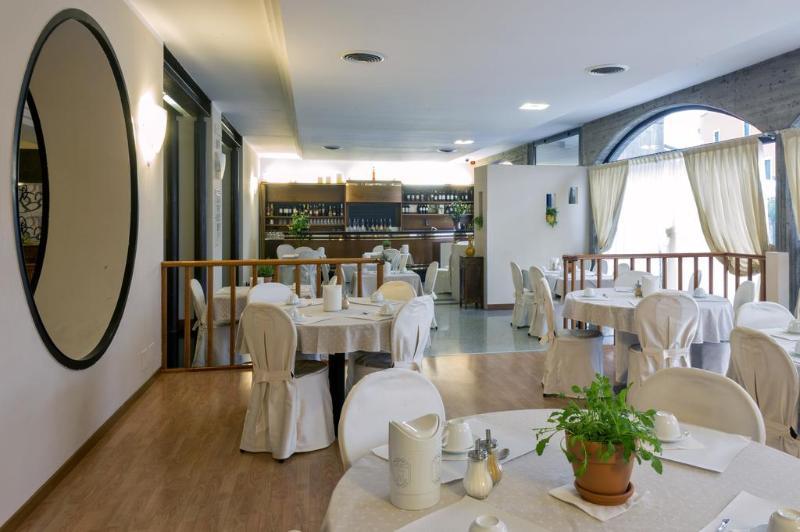 Hotel Postumia Dossobuono Eksteriør billede