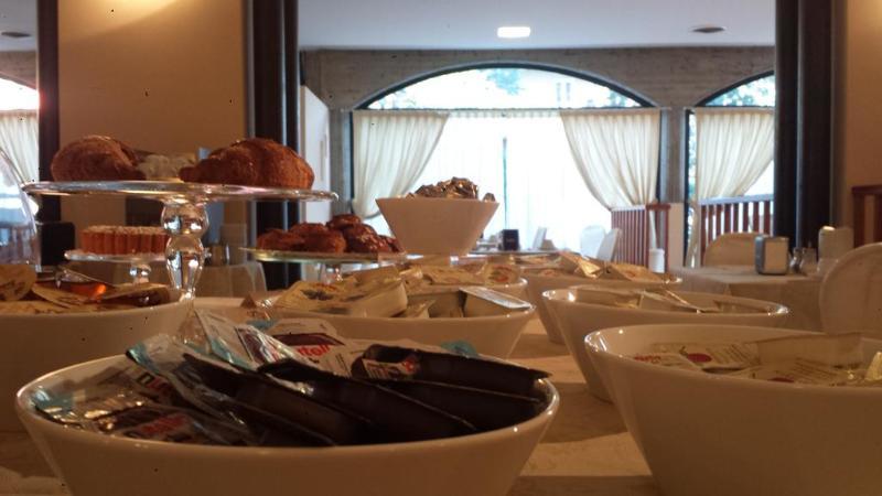 Hotel Postumia Dossobuono Eksteriør billede