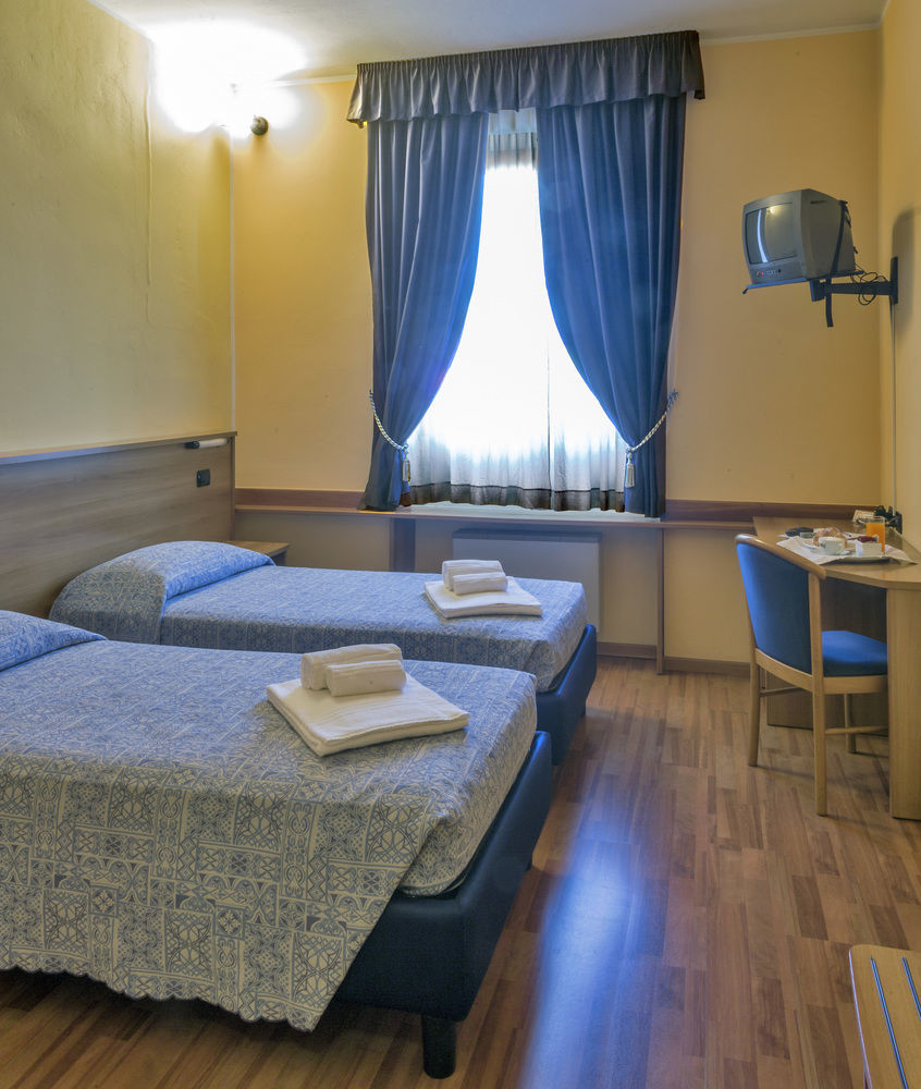 Hotel Postumia Dossobuono Eksteriør billede