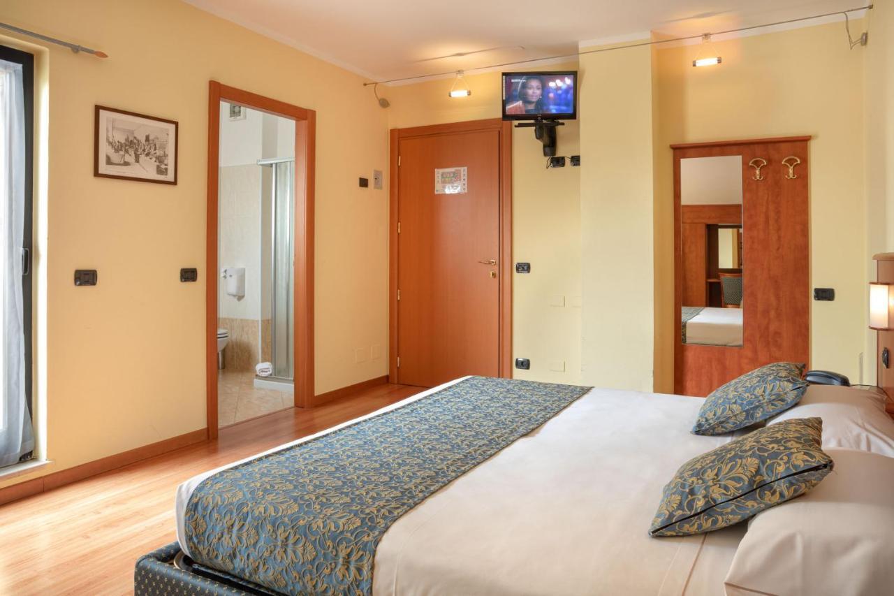 Hotel Postumia Dossobuono Eksteriør billede